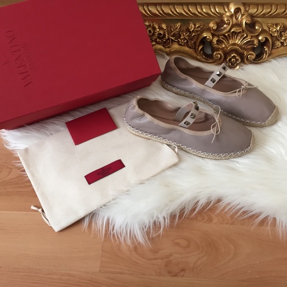 Valentino Garavani Rockstud Espadrille New - Picture 4 of 8